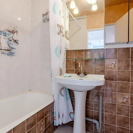 Horizon Marin-10 By Interhome *